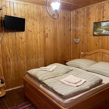 Guest House Nad Tisou Kvasij Eksteriør bilde